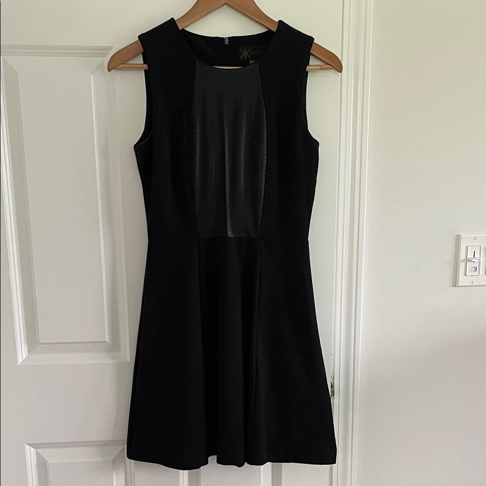 Kardashian Kollection Elegant Black Sleeveless Dress With Leather Accent